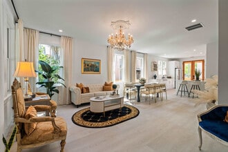 Building Photo - 28 W Castillo Dr