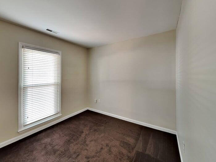 Building Photo - 6900 Duncroft Ln