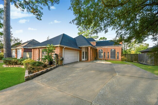 Building Photo - 12307 Lusterleaf Dr