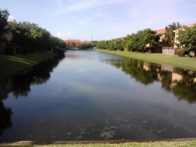 Building Photo - 4919 Schooner Dr