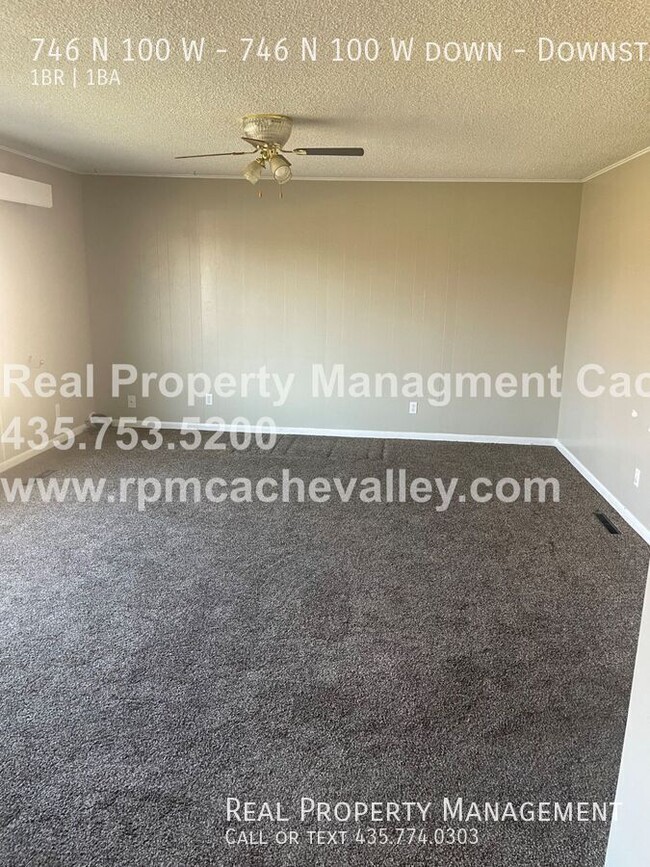 Building Photo - Great 1 bedroom unit coming available now!