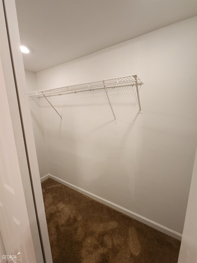 Building Photo - 2577 Eastwood Dr