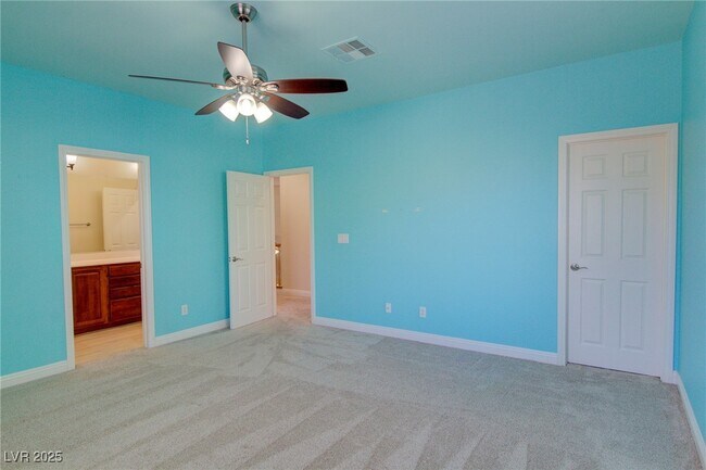Building Photo - 8925 Monte Oro Dr