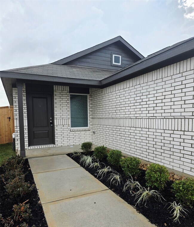 Building Photo - 6134 Cherry Ripe