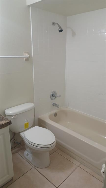 Building Photo - 2401 Barley Club Ct