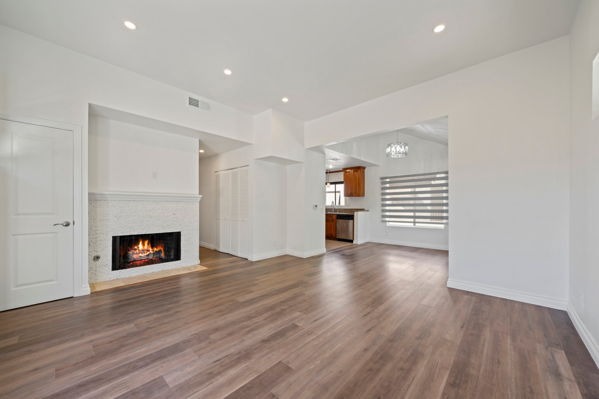 Building Photo - 12411 Osborne St