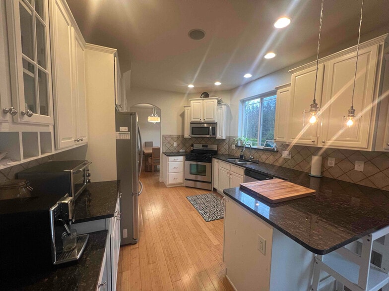 Building Photo - 1421 Settler Pl