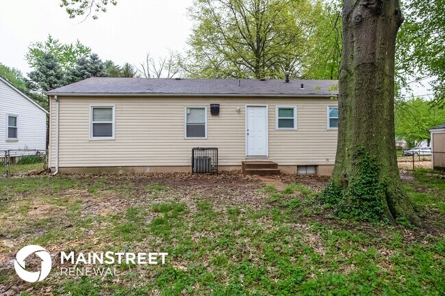 Building Photo - 12317 Santa Maria Dr