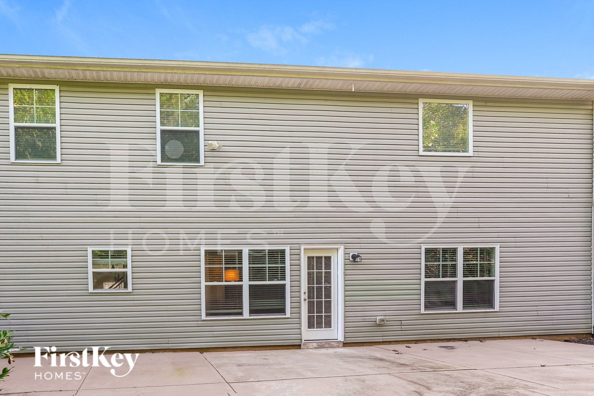 Building Photo - 264 Water Mill Rd