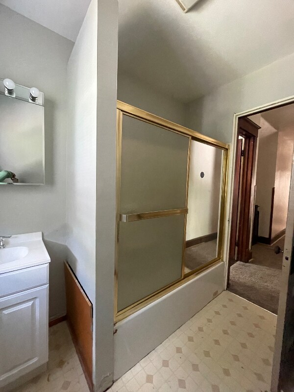 Building Photo - 22 Hendricks Pl