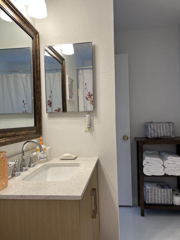 Building Photo - 13106 Dobree Pl