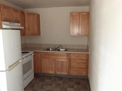 Building Photo - ACT FAST!!! WILL NOT LAST!!!