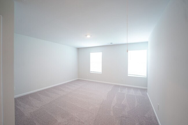 Building Photo - Available Soon!