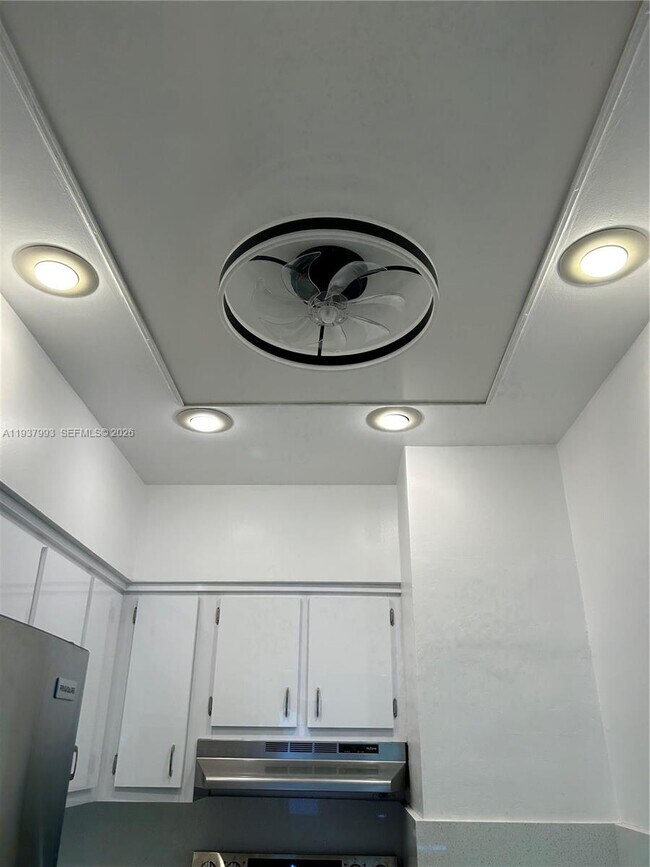 Building Photo - 600 Layne Blvd