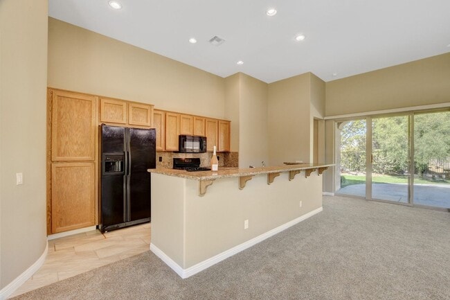 Building Photo - ELEGANT Single Story, 2 Bedroom Home in ANTHEM Gated Community!