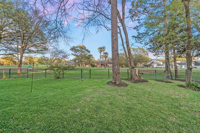 Building Photo - 199 Springs Edge Dr