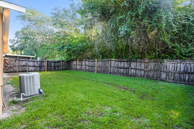 Building Photo - 120 Stephen Ave