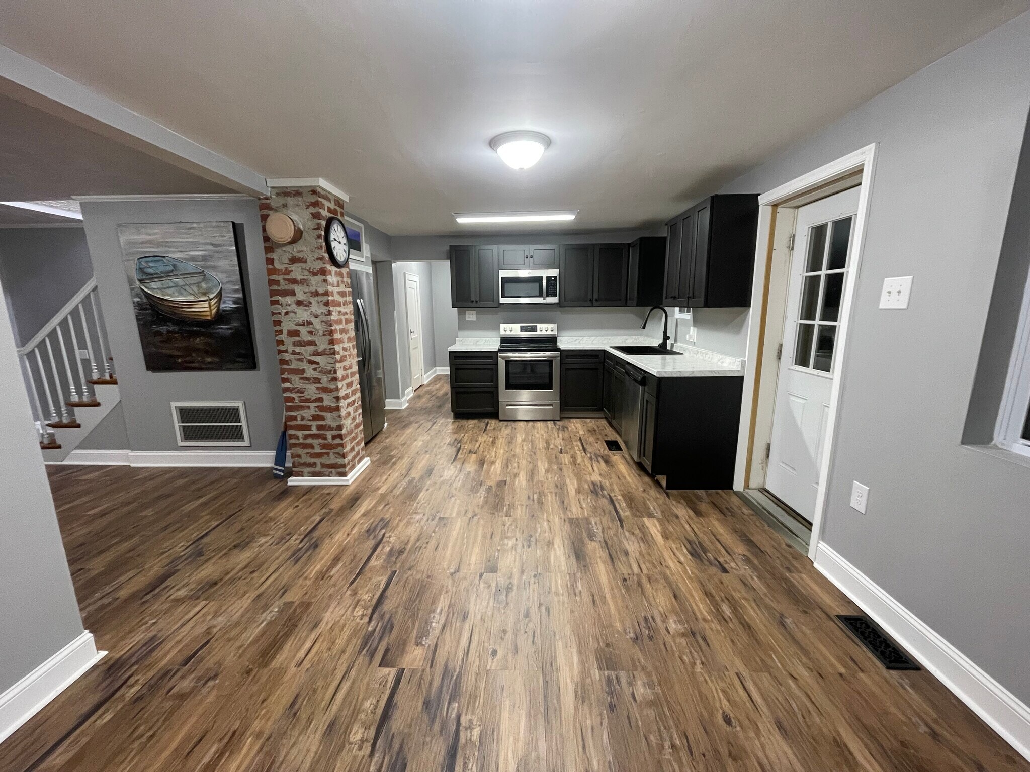 Kitchen/Dining Room - Pic #1 - 3801 Seaford Rd