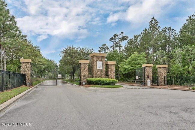 Building Photo - 13305 Stone Pond Dr