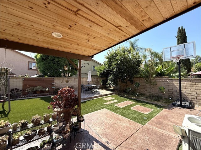 Building Photo - 14241 Village Park Pl