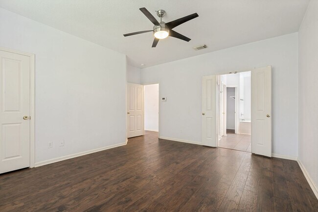Building Photo - 3027 Fall Mist Dr