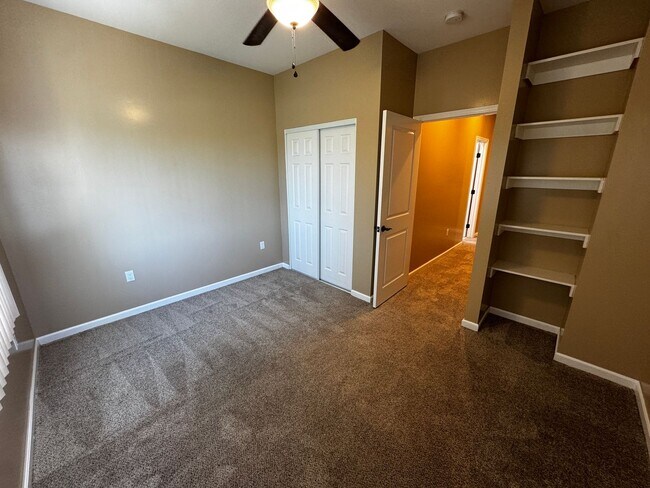 Building Photo - 5 Bedroom Home in El Cajon