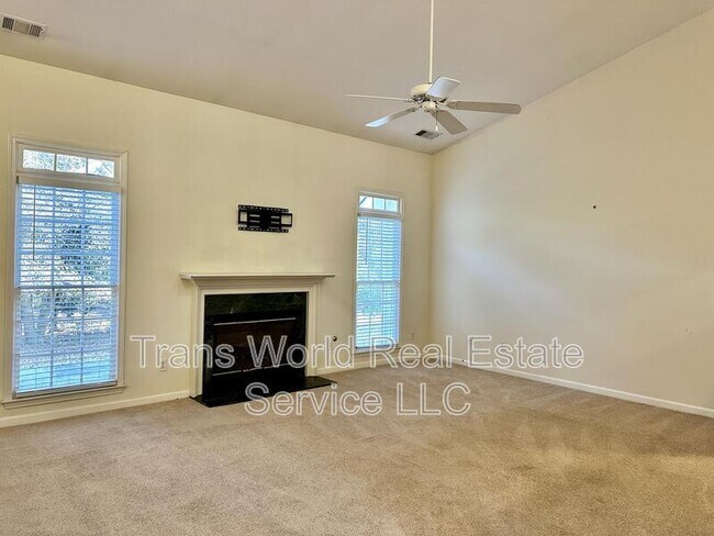 Building Photo - 8595 River Walk Landing