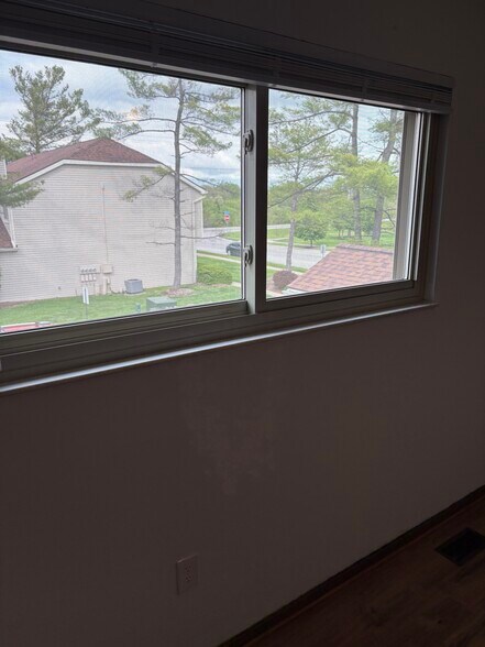 Bedroom 2 - 23 Hedgerow Ln