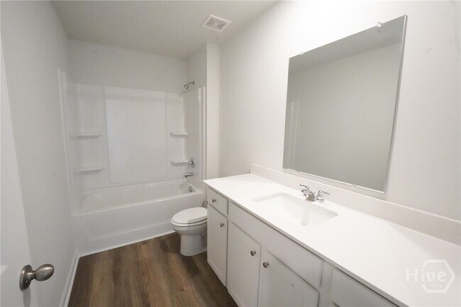 Building Photo - 147 Kraft Kove