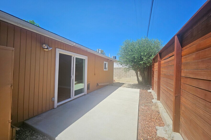 Building Photo - 6946 Jellico Ave