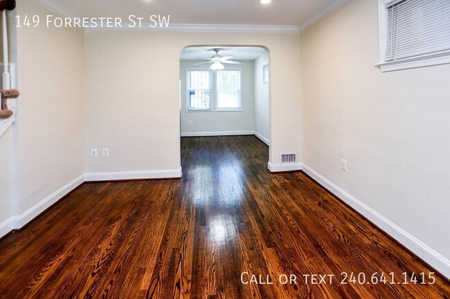 Building Photo - 149 Forrester St SW