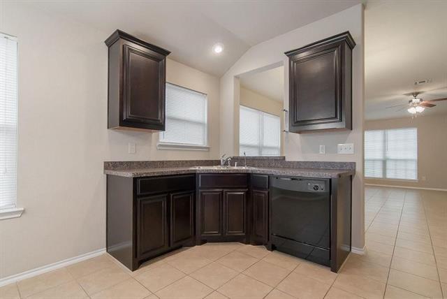 Building Photo - 2109 Pine Knoll Way
