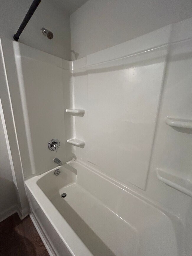 Building Photo - *Move in Special*  Spacious 3BR/2BA home in the Carnes area!