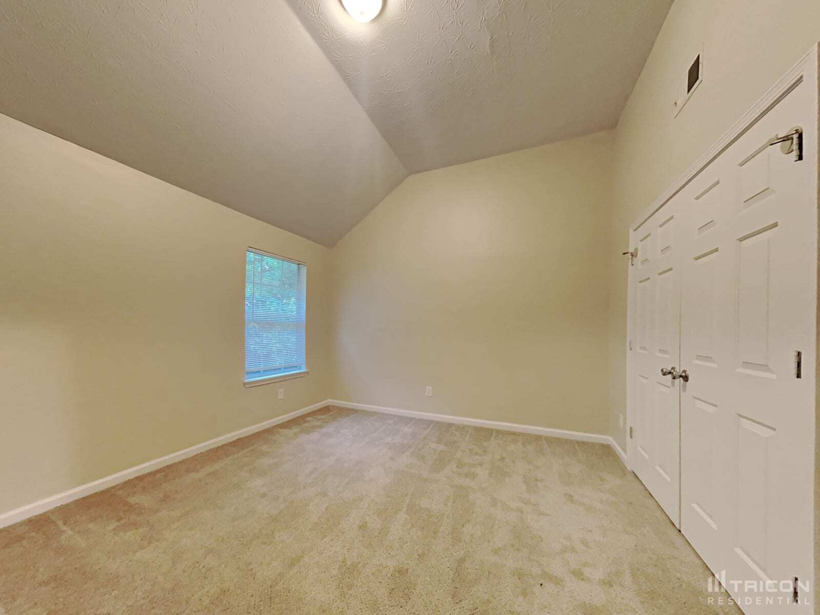 Building Photo - 11260 James Madison Dr