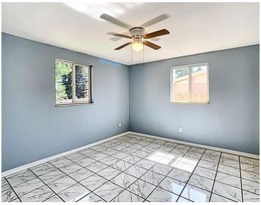 Building Photo - 4239 Ridgefield Ave