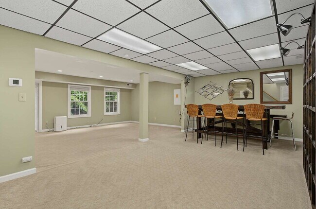 Building Photo - Spacious 4-Bed Oasis with Basement in Cary