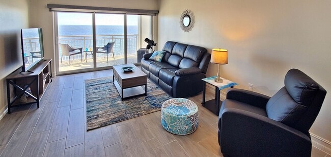 Building Photo - For rent condo Space Coast River Front