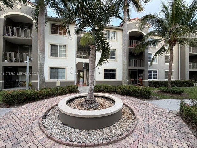 Building Photo - 6851 SW 44th St