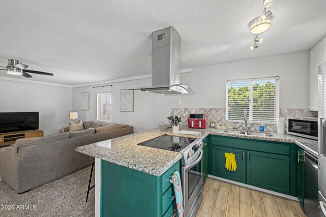 Building Photo - 6240 N 16th St