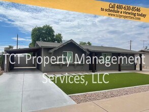 Building Photo - Large Grass lot in Great Location!