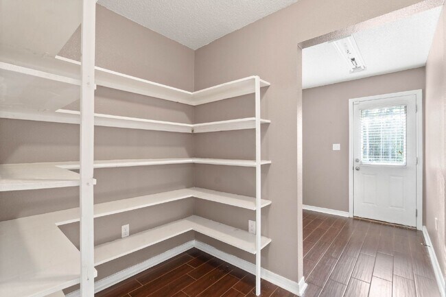 Building Photo - 2363 Sunrise Dr