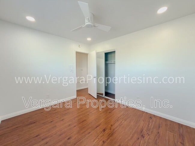 Building Photo - 18012 Manhattan Pl