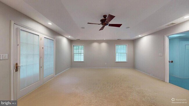 Building Photo - 5803 Hall St