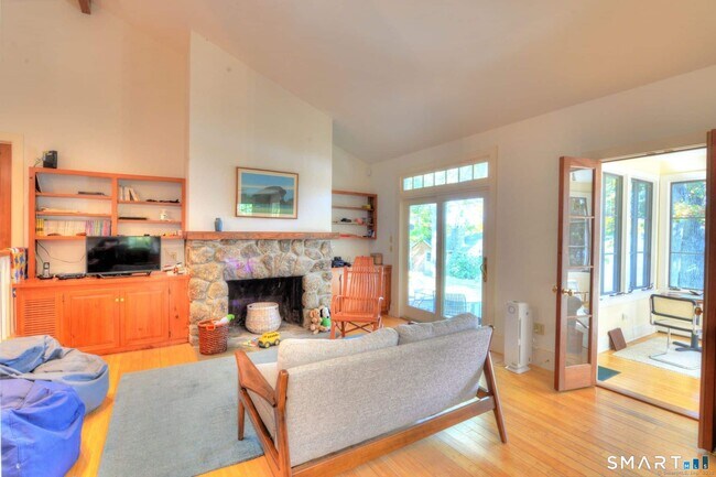 Building Photo - 63 Old Cne Rd