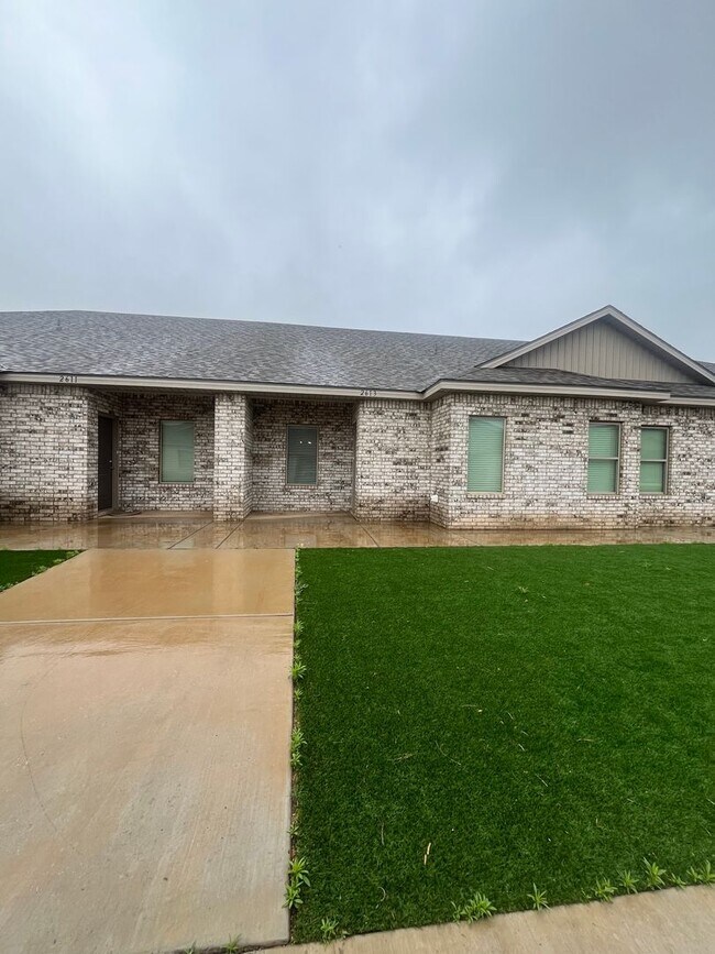 Primary Photo - Escape the Ordinary in Viridian Townhomes!