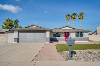 Building Photo - 1804 W Nopal Dr