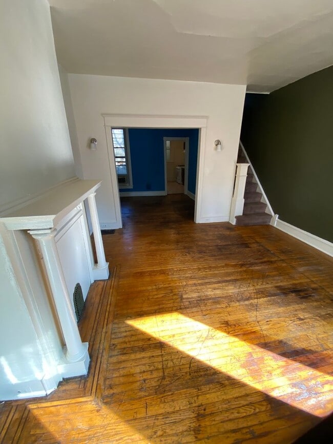 Building Photo - Your Next Home in Philly – 3BR Move-In Ready