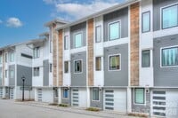 Building Photo - 2737 Shenandoah Ave