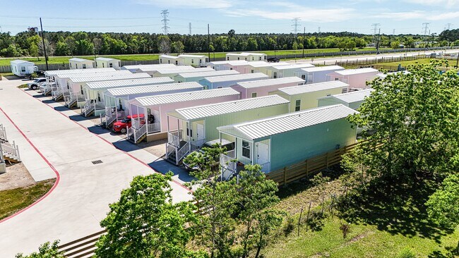 Building Photo - 242 Ulrich Ln