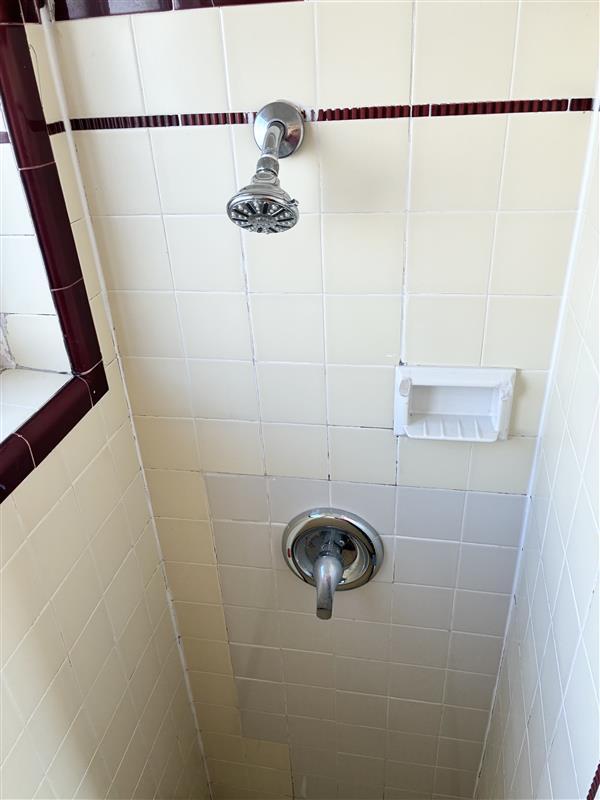 Building Photo - 1105 S State St